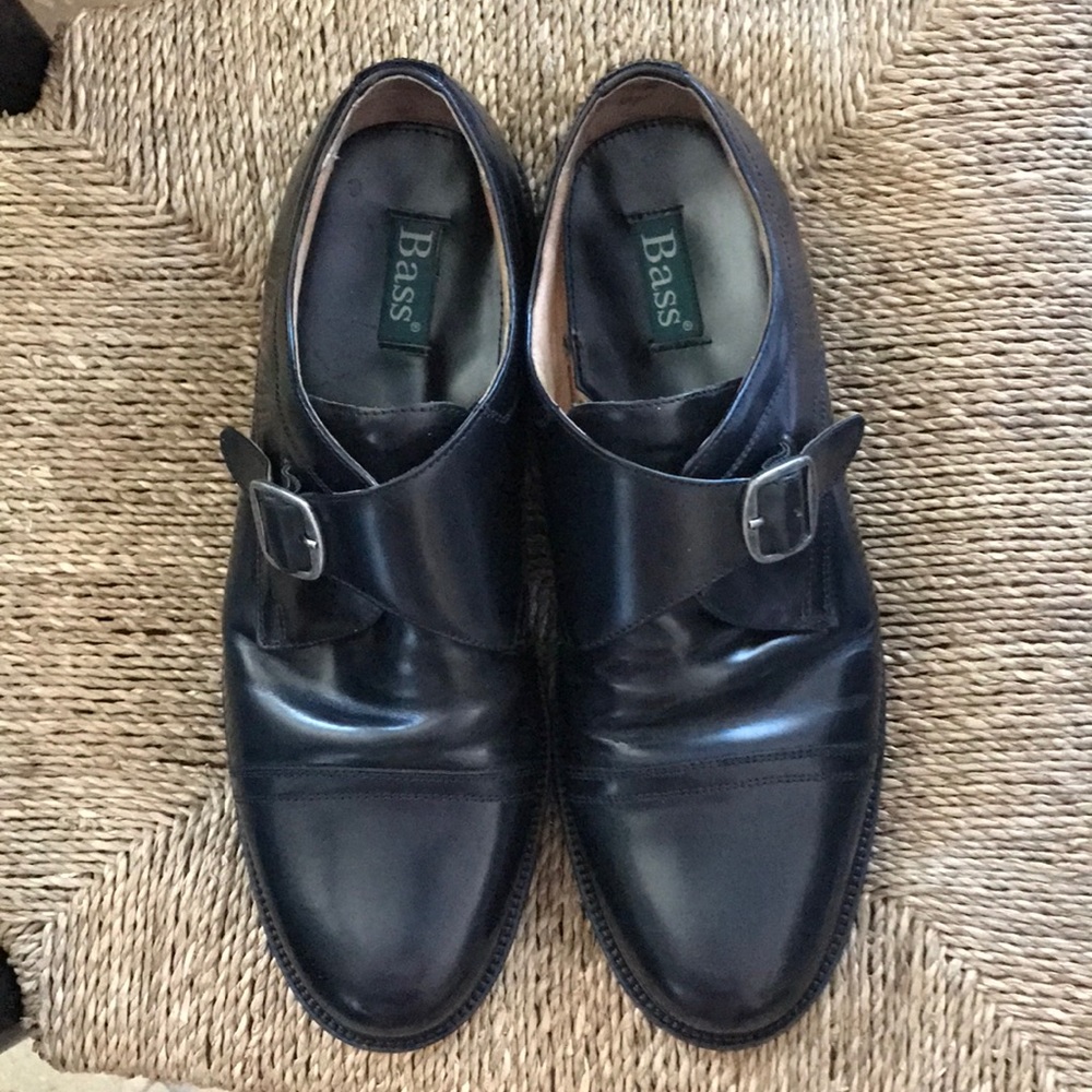 Bass men's dress shoes sz 11 M